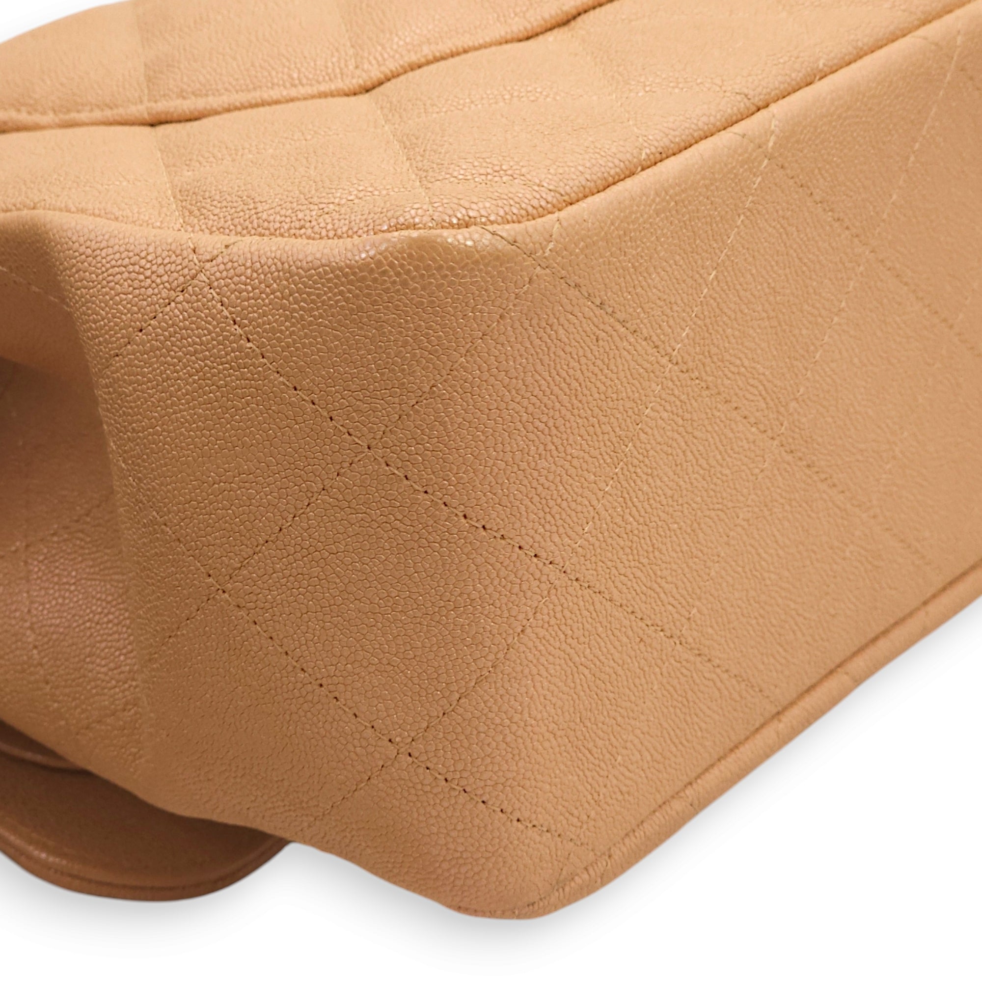 Classic Double Flap Iridescent Beige Shoulder Bag in Caviar Leather, Gold hardware - Image 4