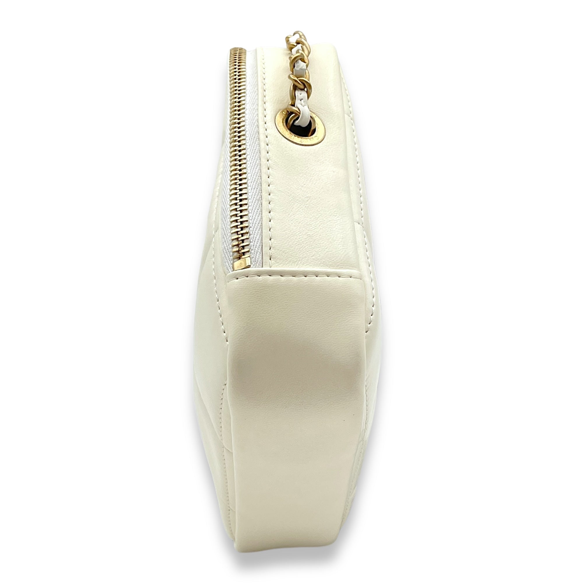 Diamond Quilted CC White Crossbody Bag in Lambskin, Gold hardware - Image 4