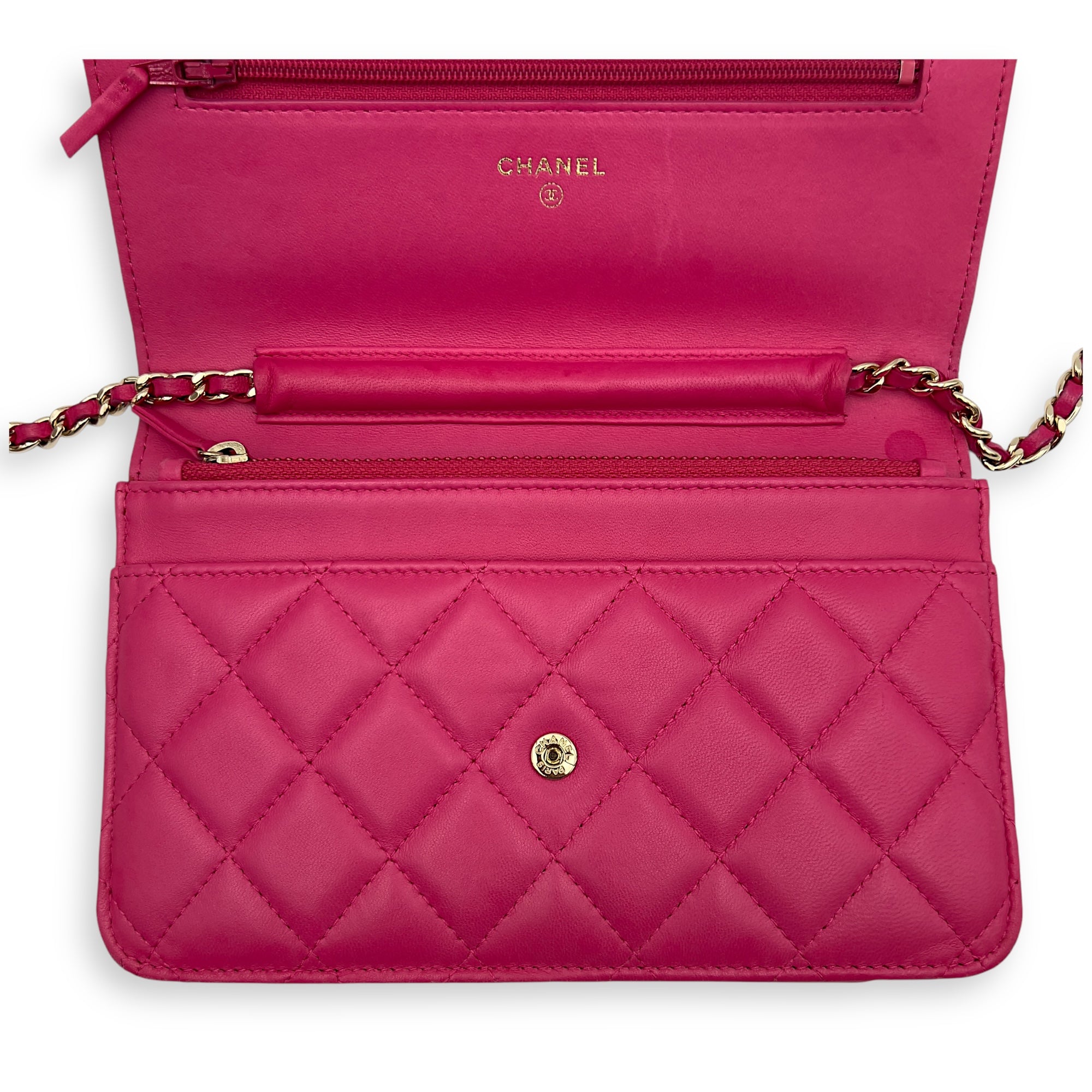 CC Wallet On Chain Pink in Lambskin, Gold hardware - Image 24
