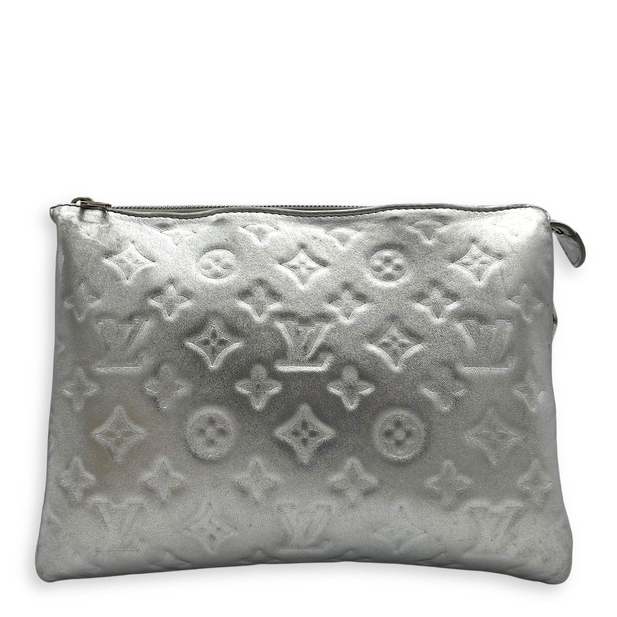 Coussin Shoulder Bag Silver in Lambskin, Silver hardware