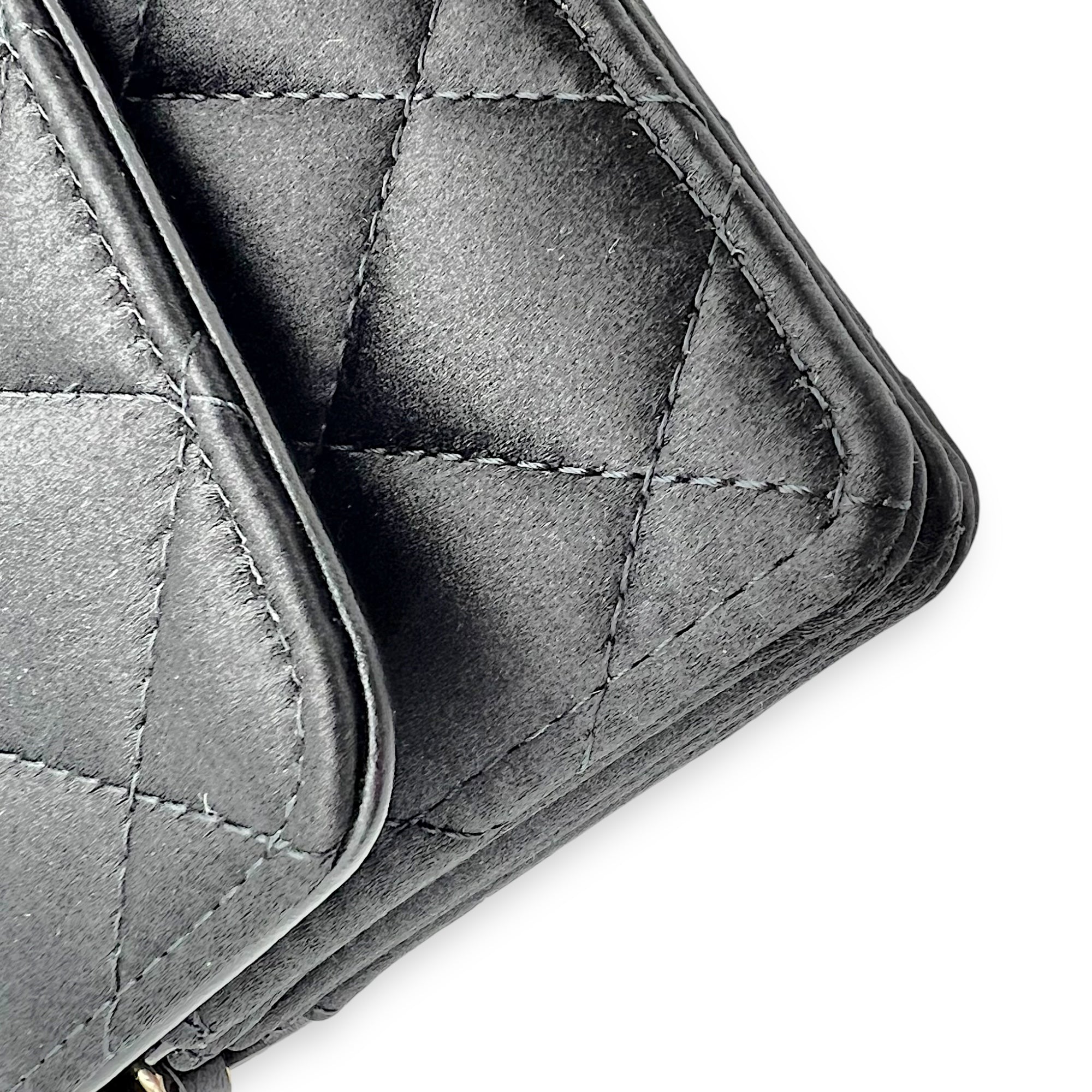 VIP Gift CC Wallet On Chain Black in Satin, Gold hardware - Image 9