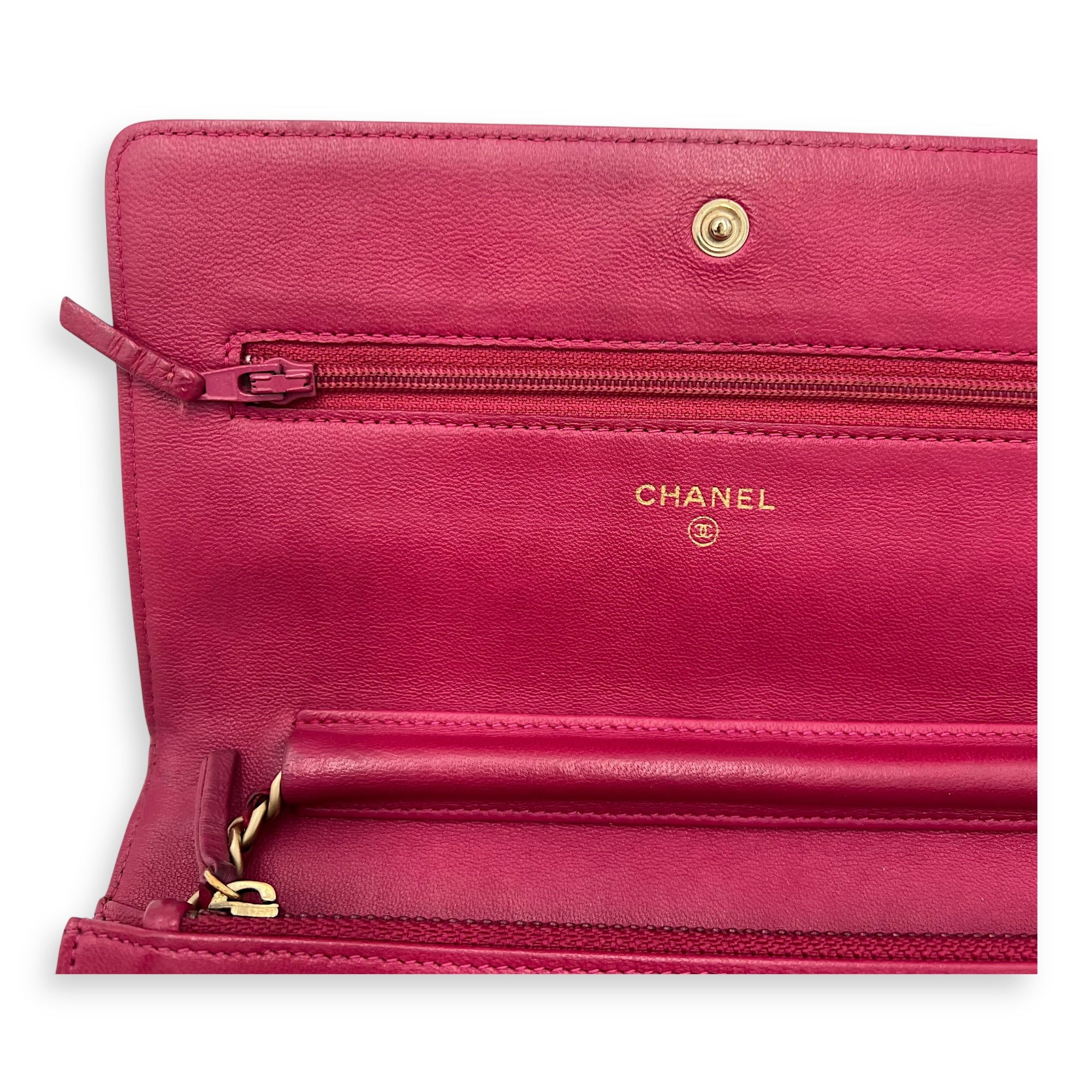 Camelia Pink Wallet On Chain in Lambskin, Gold hardware - Image 9