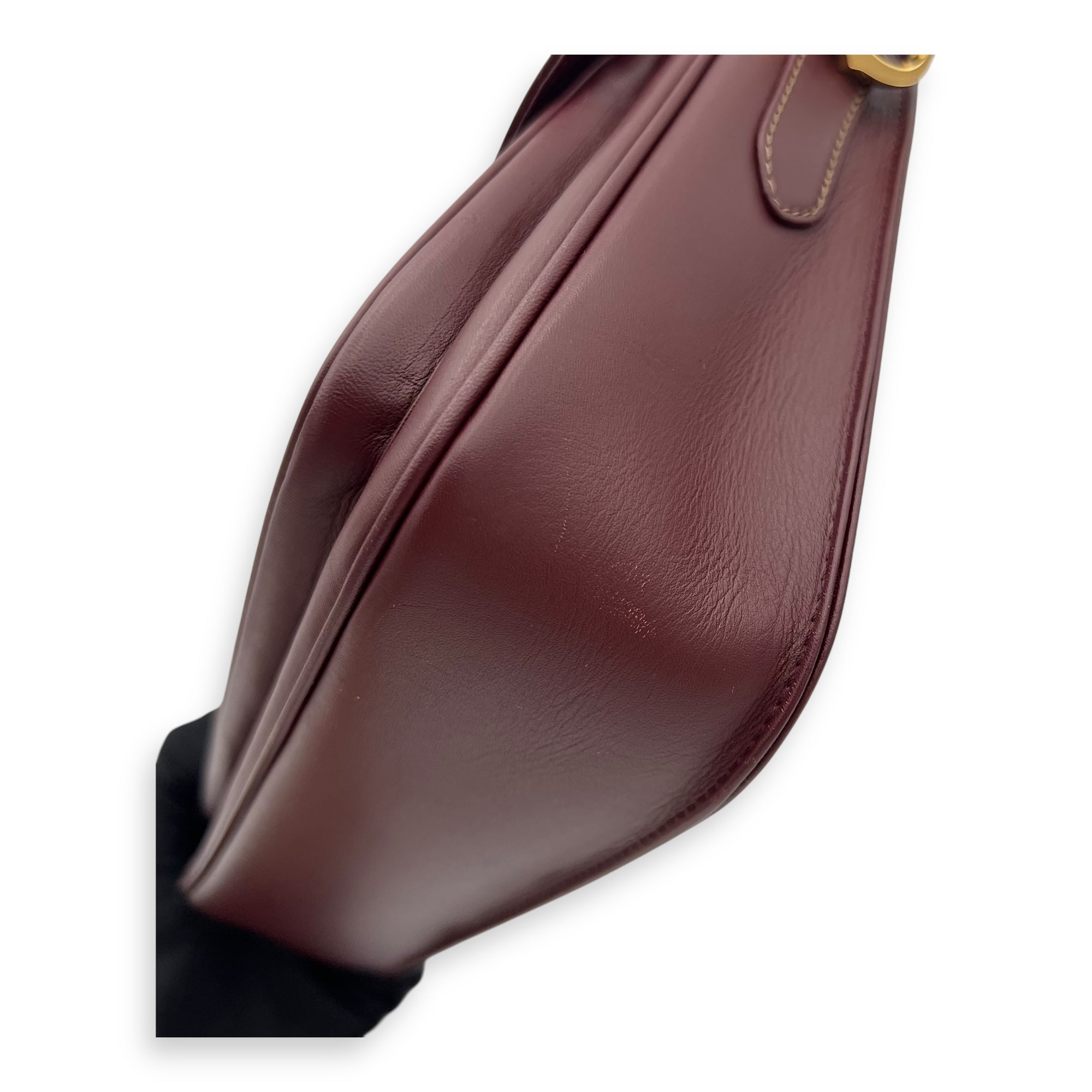 Vintage Red Shoulder Bag in Calfskin, Gold hardware - Image 13