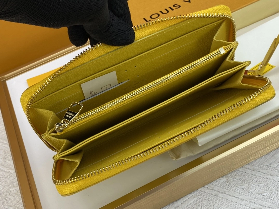 Bold 9559 Louis Vuitton AAA Quality Wallets For Women - Image 7