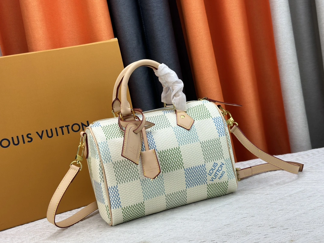 Compact 6206 Louis Vuitton AAA Quality Handbags For Women