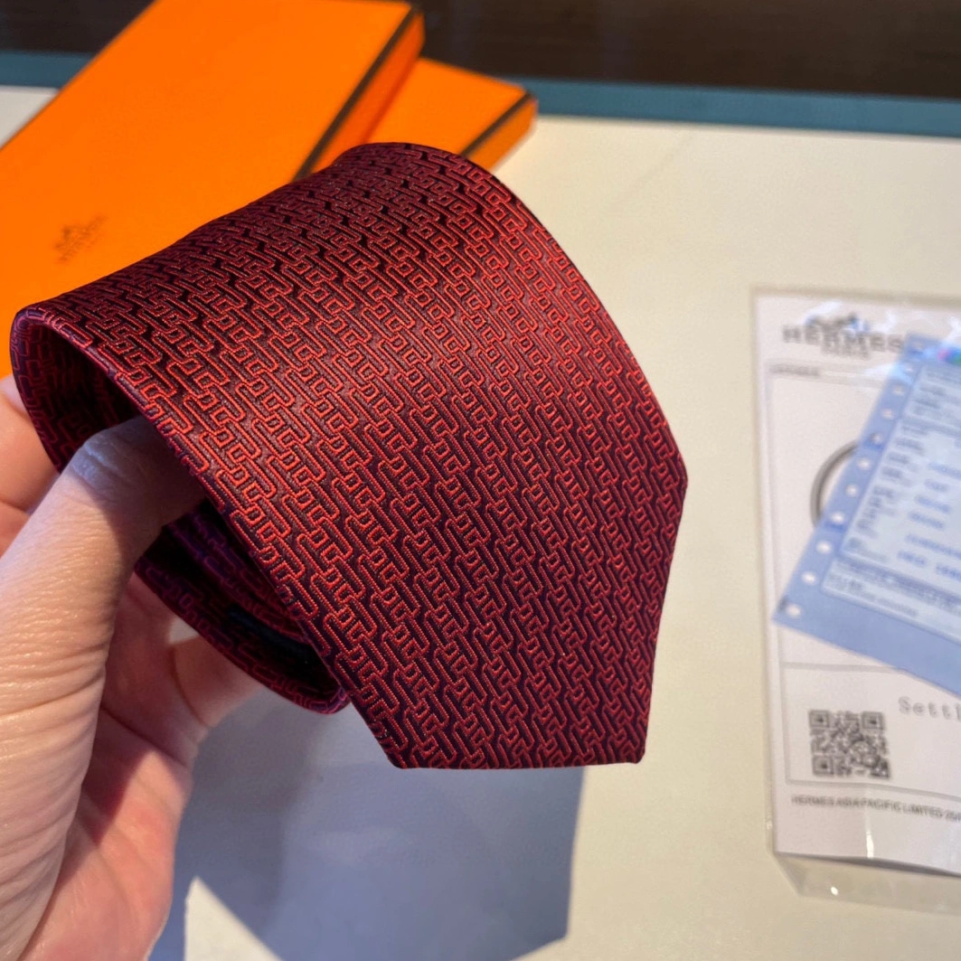 Hermes Necktie For Men Sleek 3252