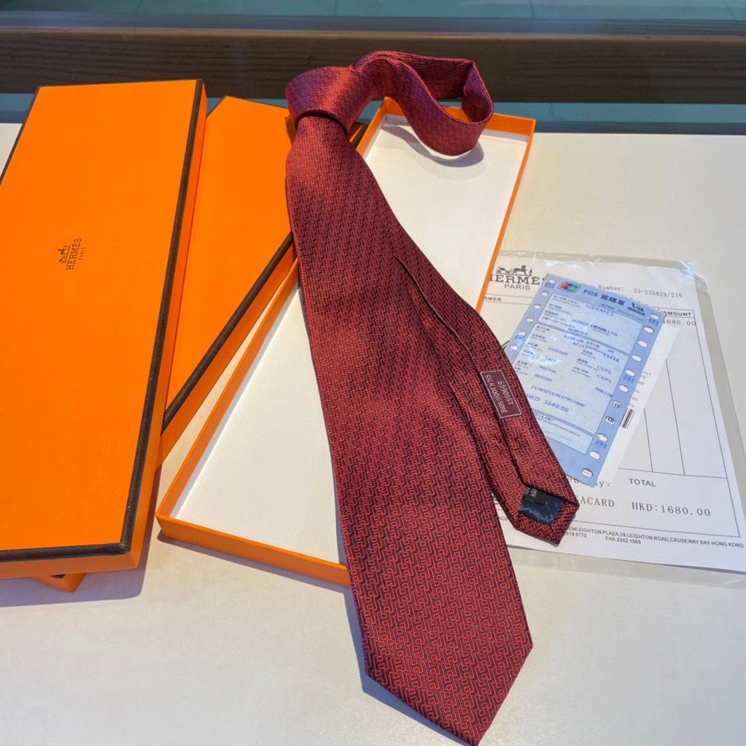 Hermes Necktie For Men Sleek 3252 - Image 3
